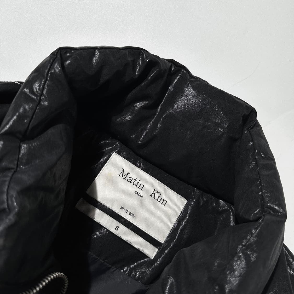 23fw 마뗑킴 로고 코팅 다운 패딩 점퍼 상품이미지7