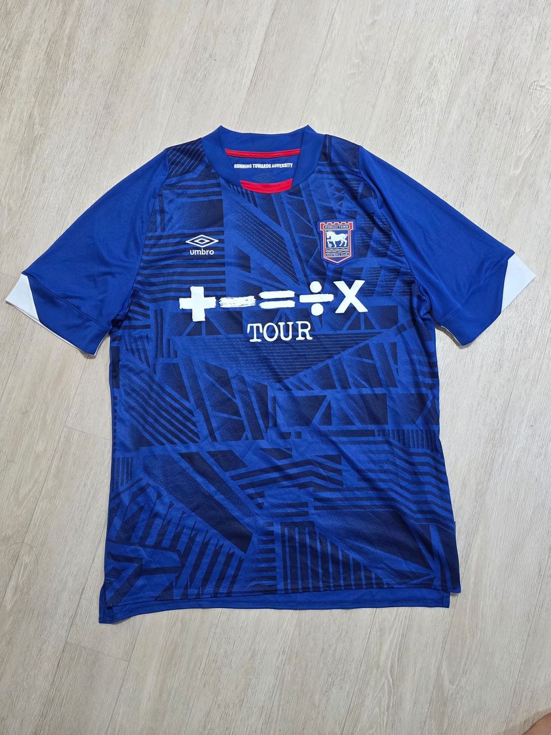 [XL] 엄브로 입스위치 타운 에드시런 유니폼 22/23 홈 상품이미지2