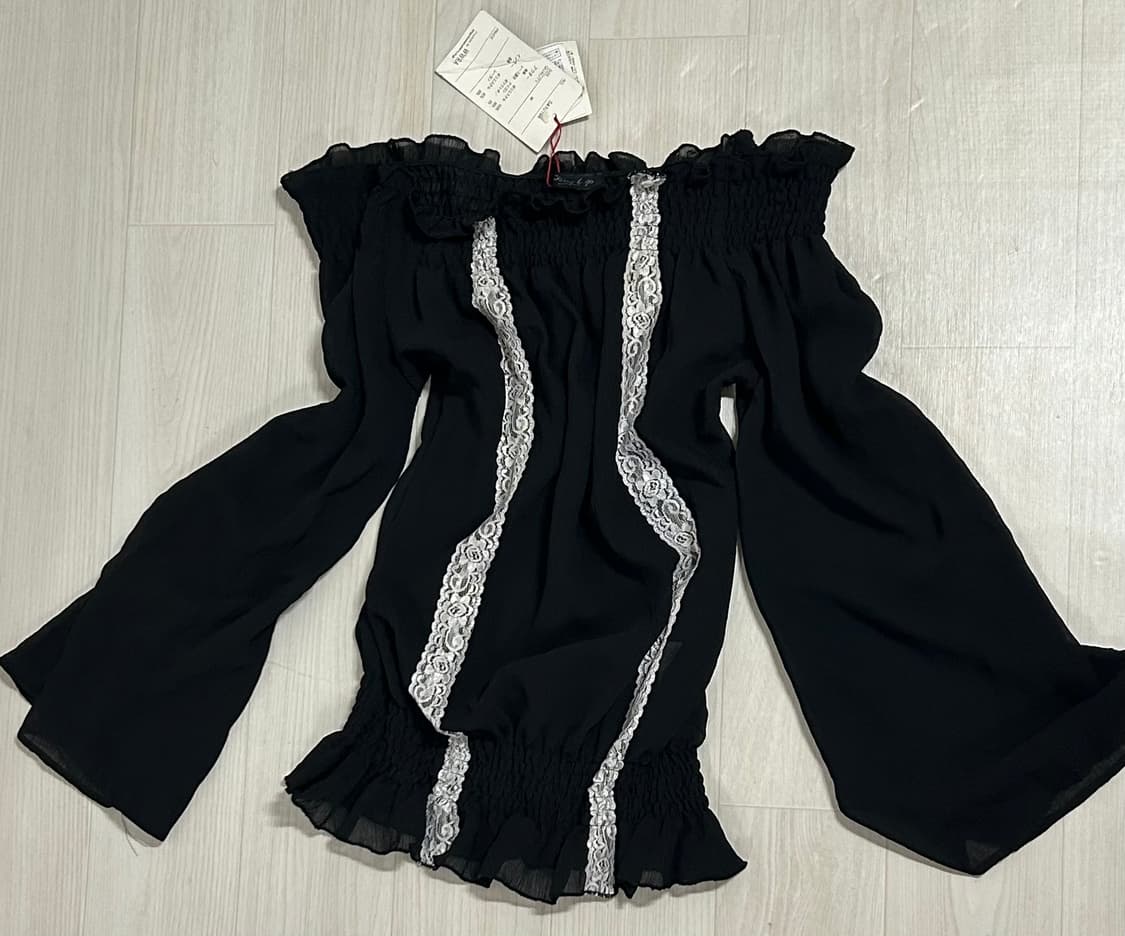 Skinny lip 레이스 시스루 오프숄더 탑 공겜여주 고스로리 상품이미지1