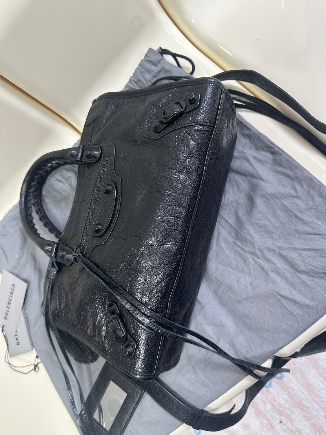 [A+ 정품] 발렌시아가 시티 모터백 스몰 블랙 상품이미지6