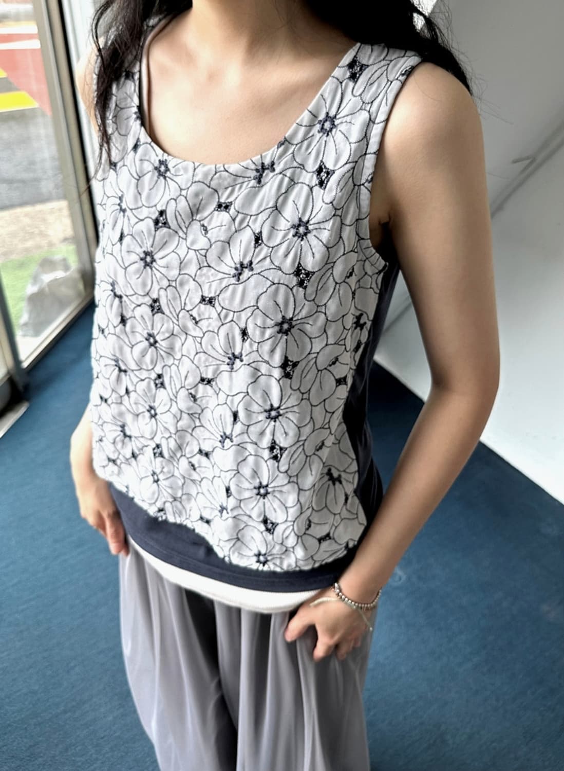 Fake layered sleeveless top 상품이미지6