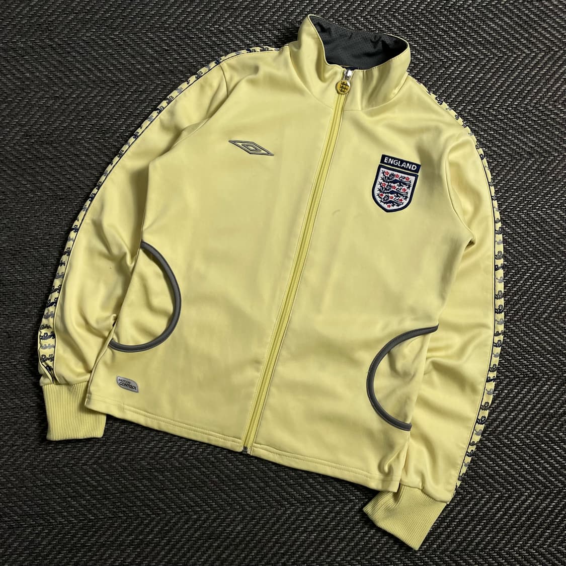 엄브로 사이드라인 잉글랜드 국대 트랙탑 져지 y 4944 상품이미지1