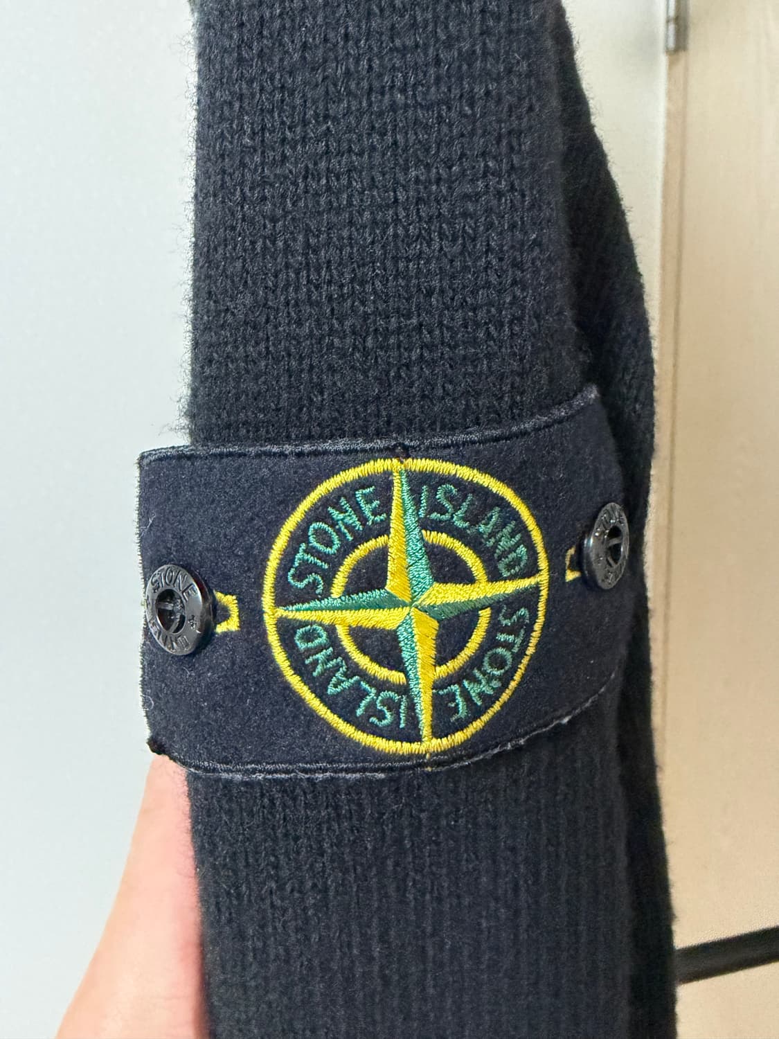 [ 23FW / M size ] 스톤아일랜드 램스울 니트 가디건 블랙 상품이미지3