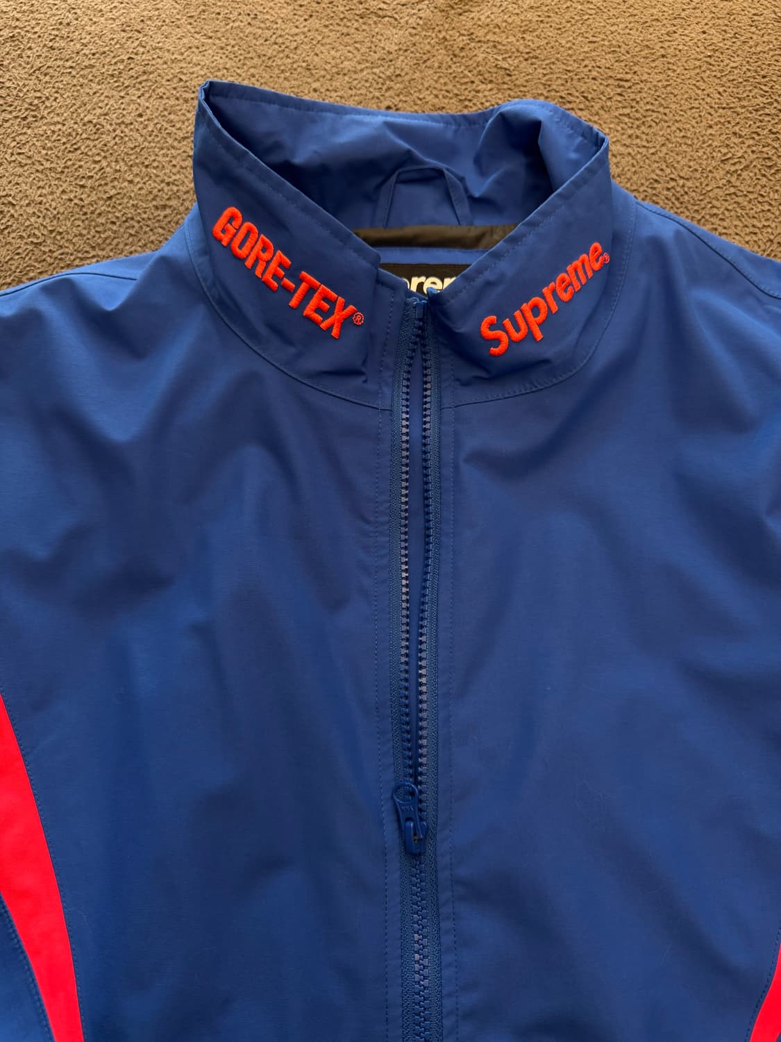 슈프림 고어텍스 바람막이 새상품급 처분  상품이미지2