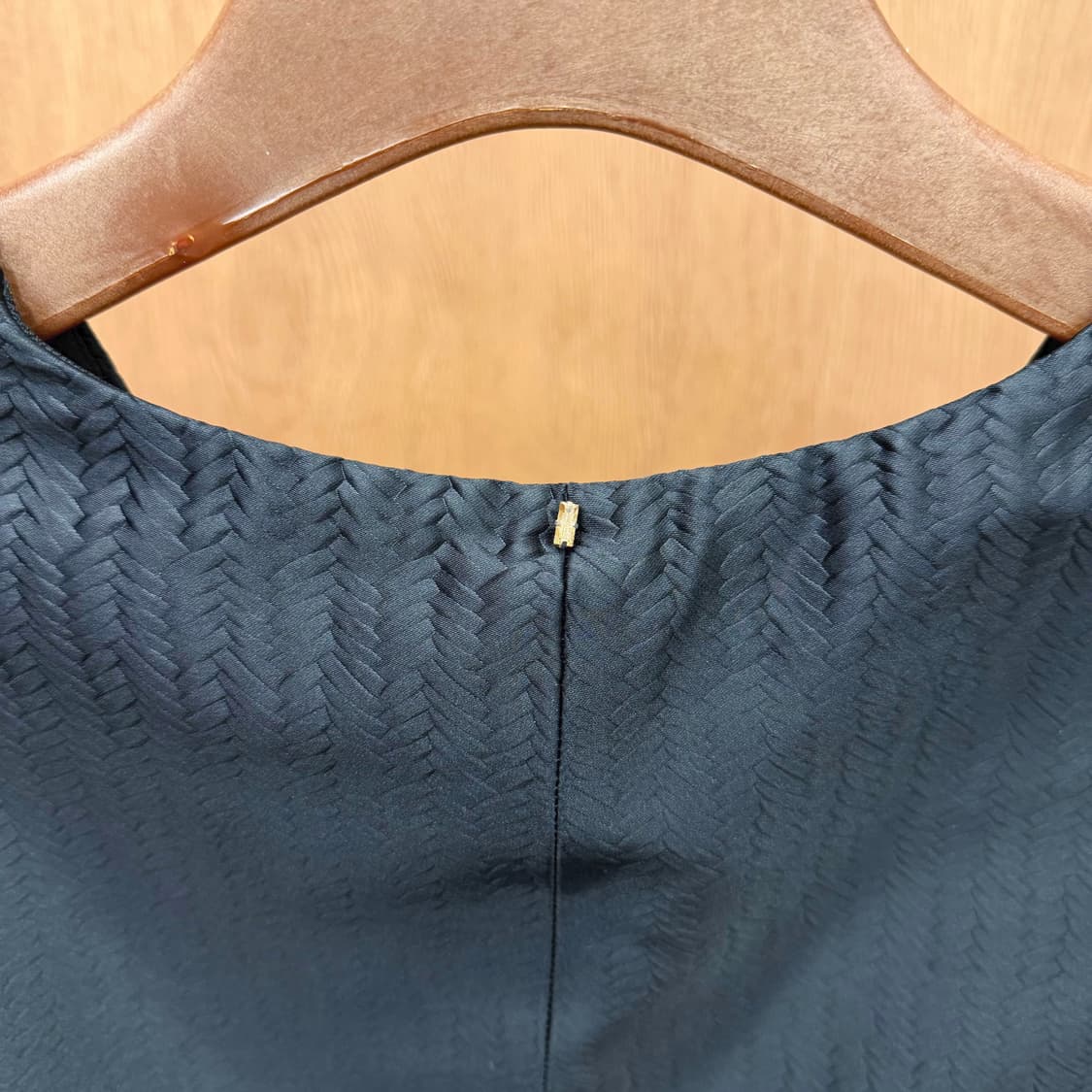 막스마라 스포트막스 슬리브리스 원피스 허리 스트랩 타이 디테일 블랙 상품이미지6