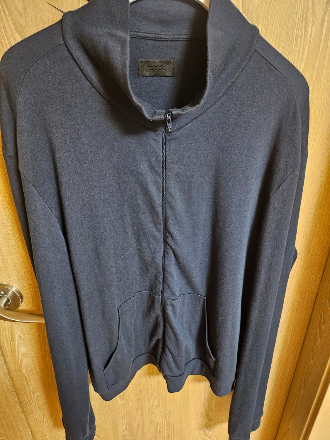 4)mudule머듈 넥집업 나이트 상품이미지1