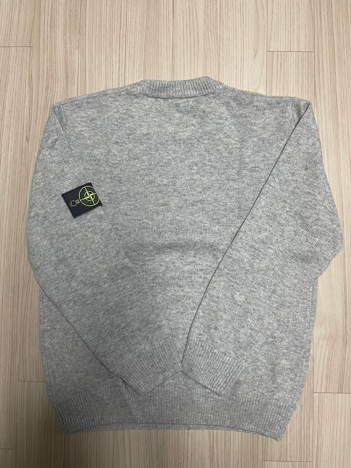 [새상품] 스톤아일랜드 램스울 리브 라운드 니트 상품이미지2