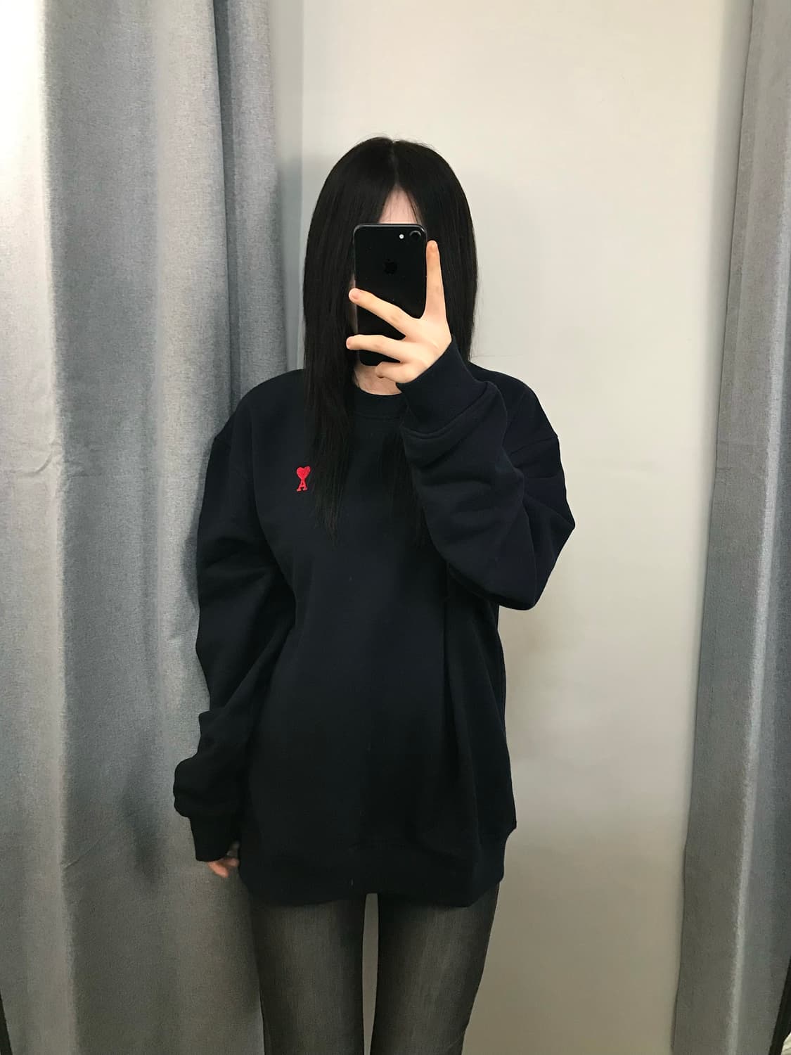 [정품]아미(AMI) 25FW 하트로고 맨투맨 네이비 XL 상품이미지1