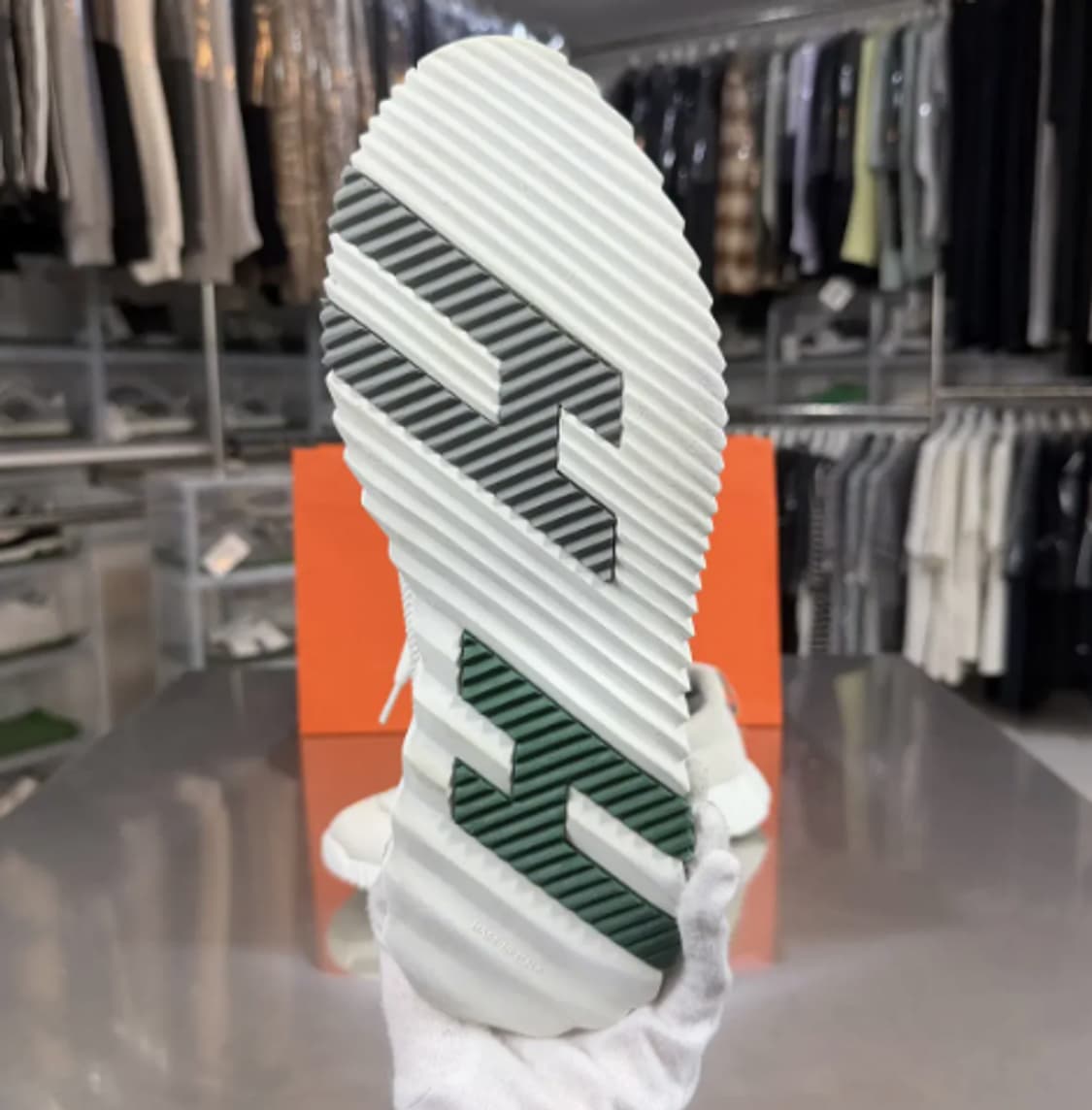 에르메스 바운싱 그린 메쉬 스웨이드 스니커즈 43 상품이미지3