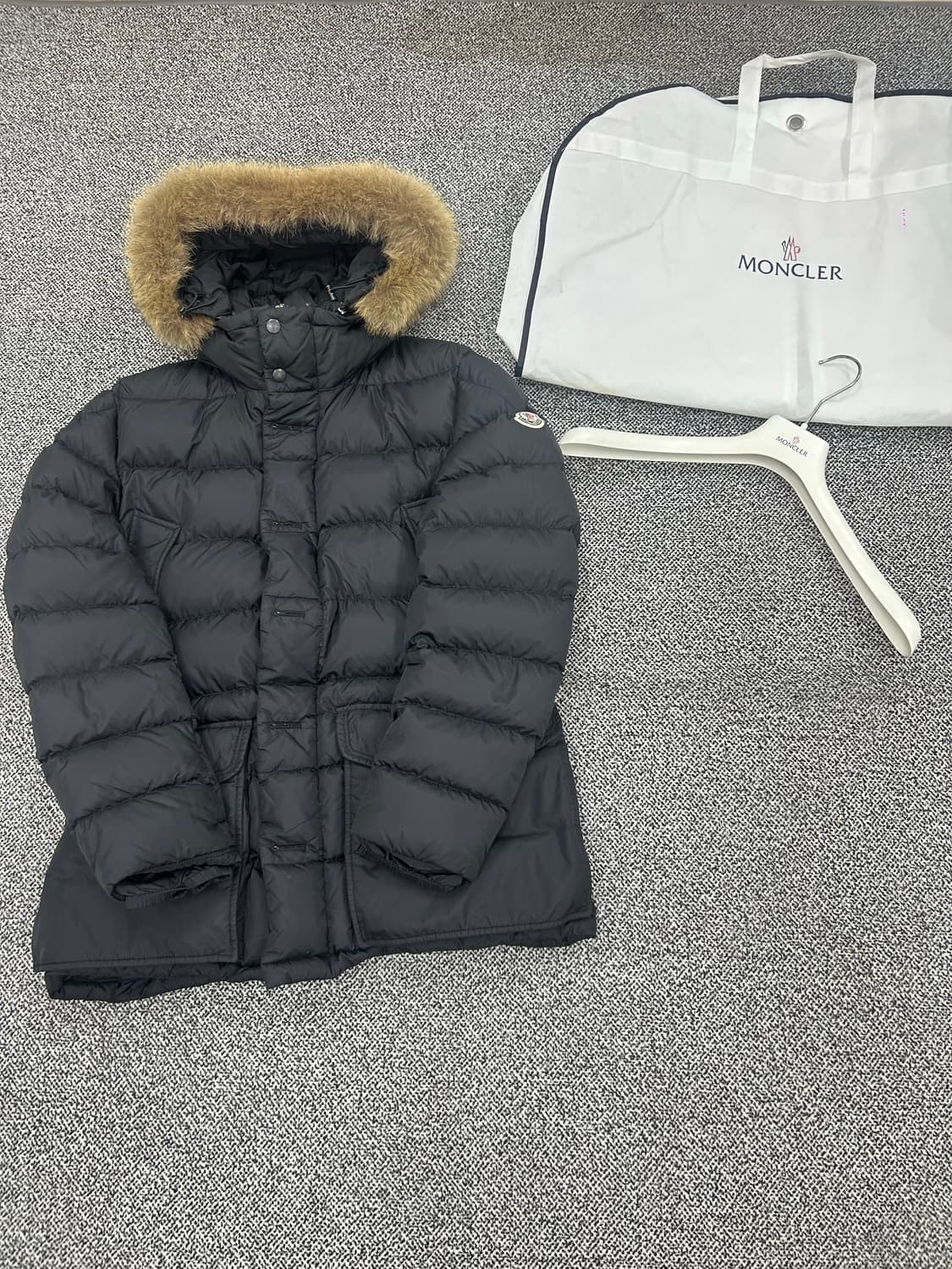몽클레어 클루니 블랙 3사이즈 상품이미지1
