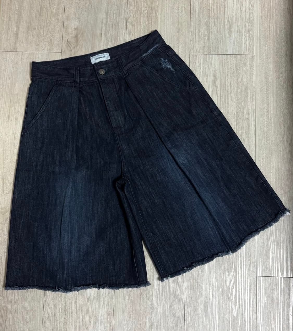 999휴머니티 CUTTING EDGE DENIM BURMUDA PANTS 상품이미지4