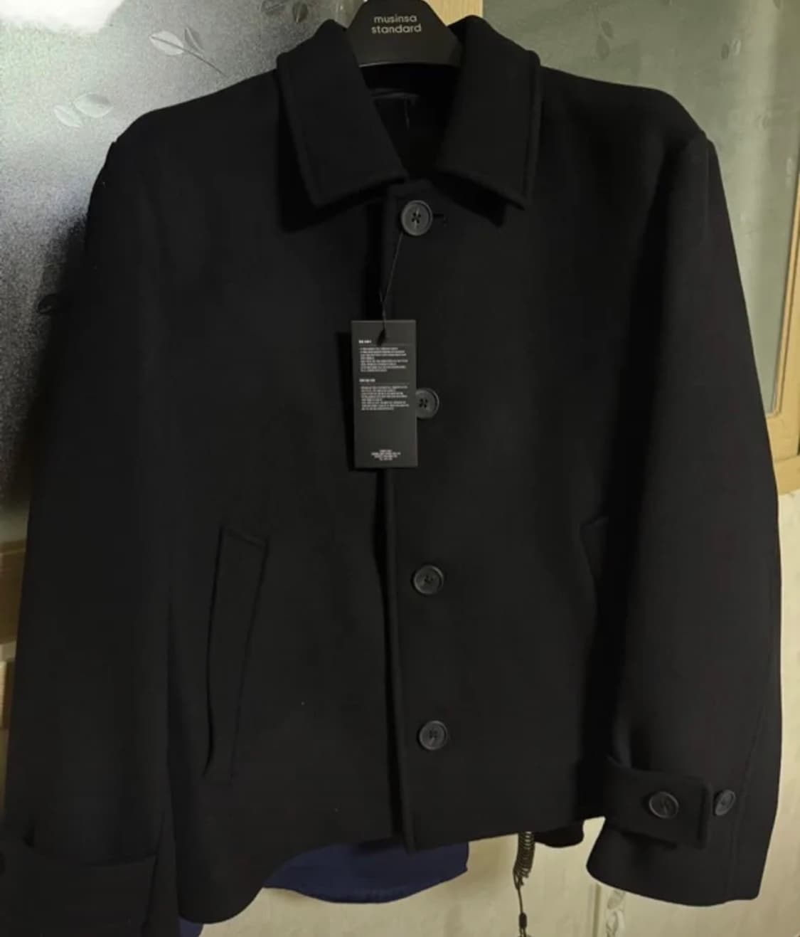 미착용 새 옷 / 택O / 정가 13만원 → 9만원에 판매 상품이미지1