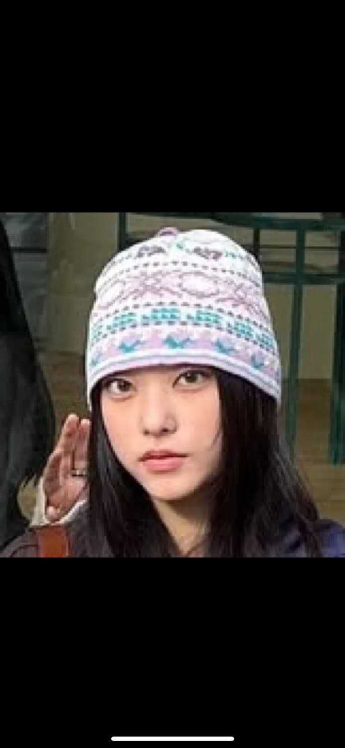뉴진스 해린 비니 디스이즈네버댓 비니 상품이미지3