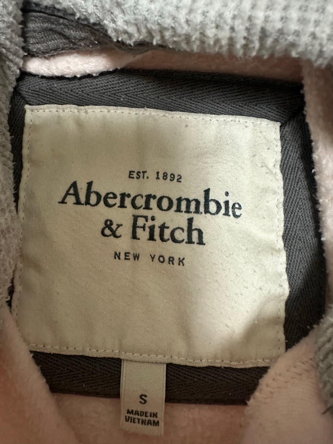 아베크롬비 핑크 딸기우유 딱붙 후드티 상품이미지2