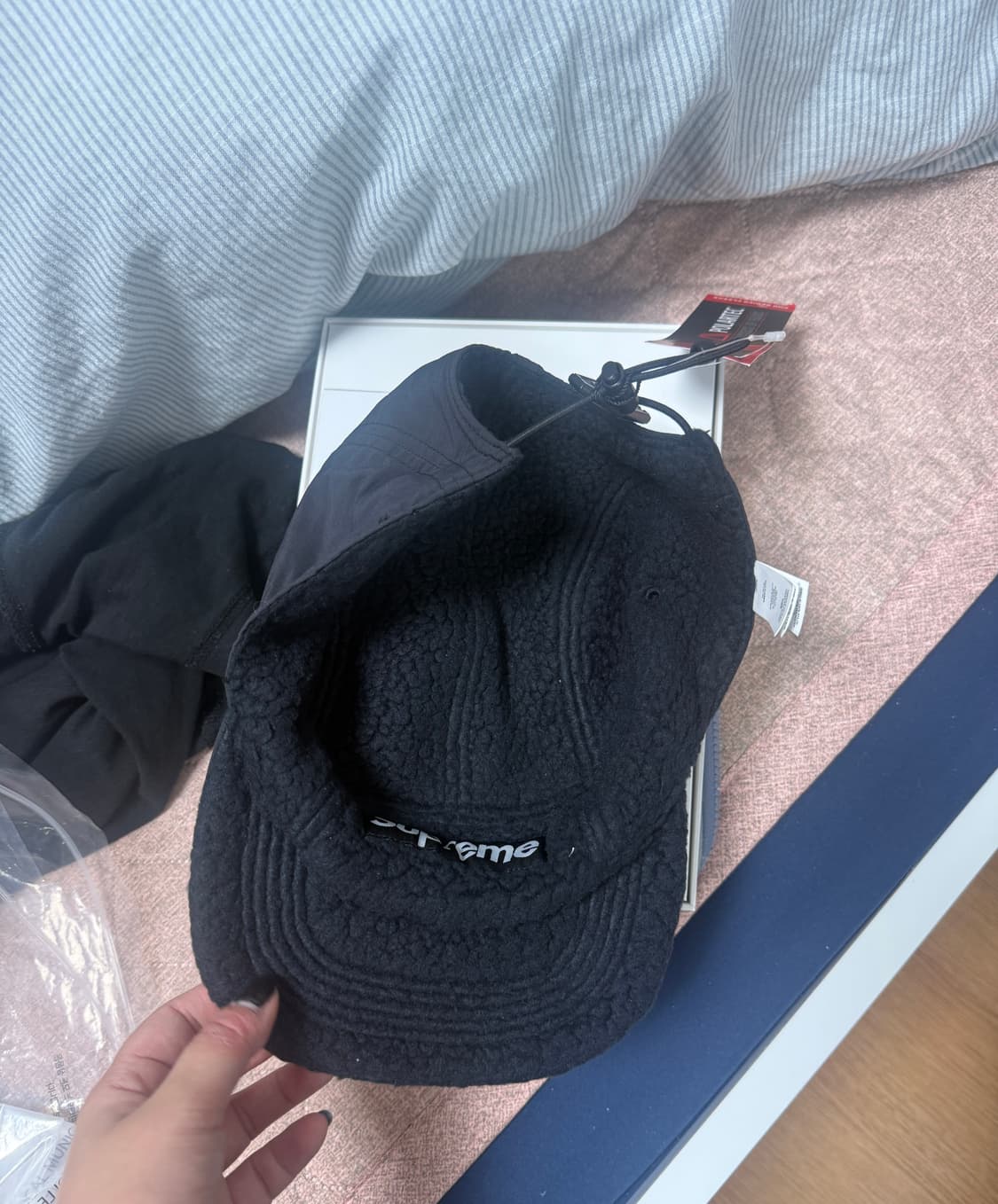 슈프림 폴라텍 셔링 리버시블 캠프캡 블랙 - 23FW 상품이미지6