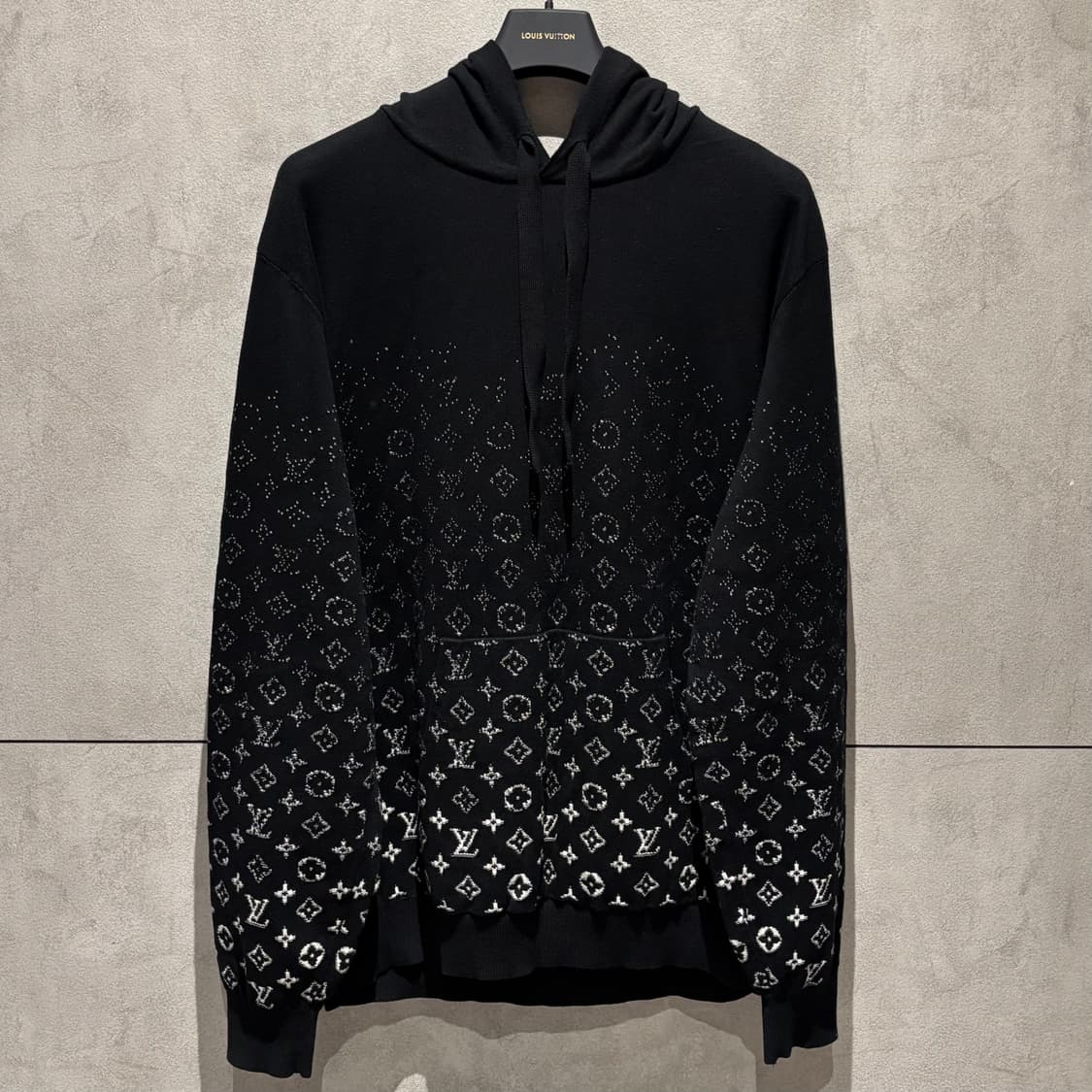 (110) 루이비통 그라데이션 니트 후드티 상품이미지1