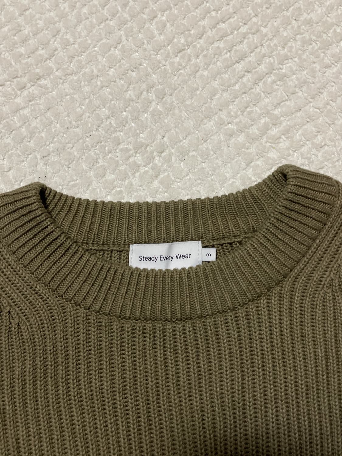 SEW 스테디 에브리웨어 코튼 크루넥 립 니트 올리브 상품이미지4