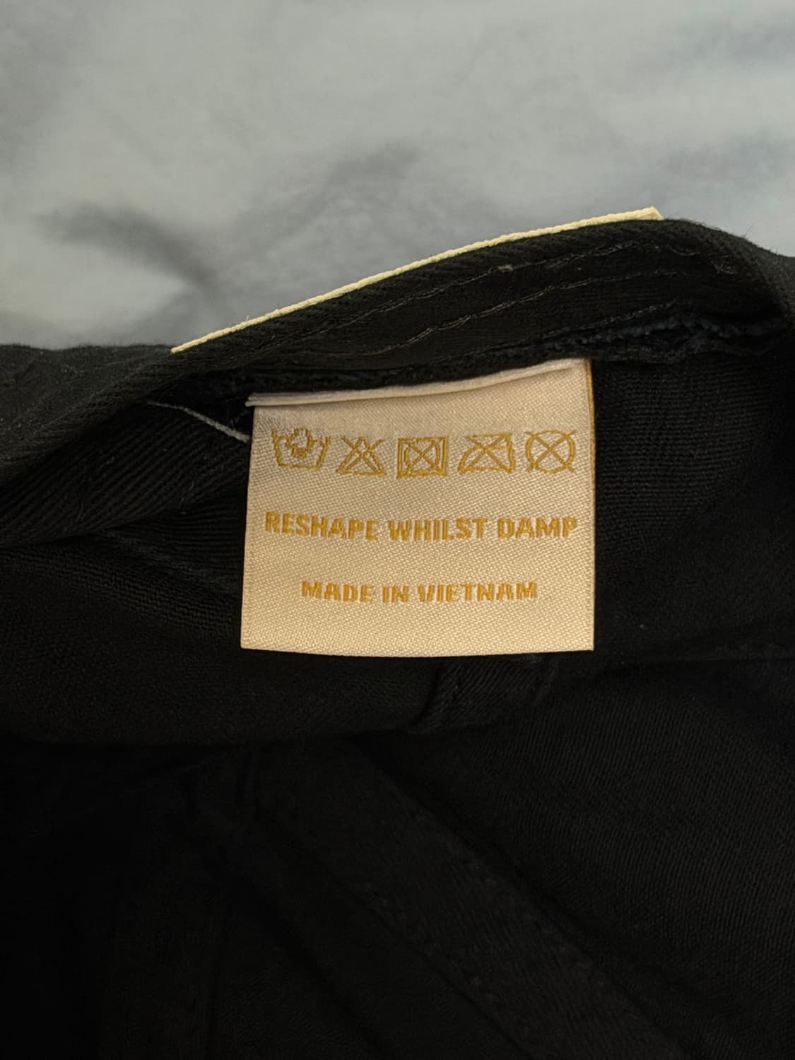 에메레온도르 워시드 스크립트 햇 제트 블랙 상품이미지6