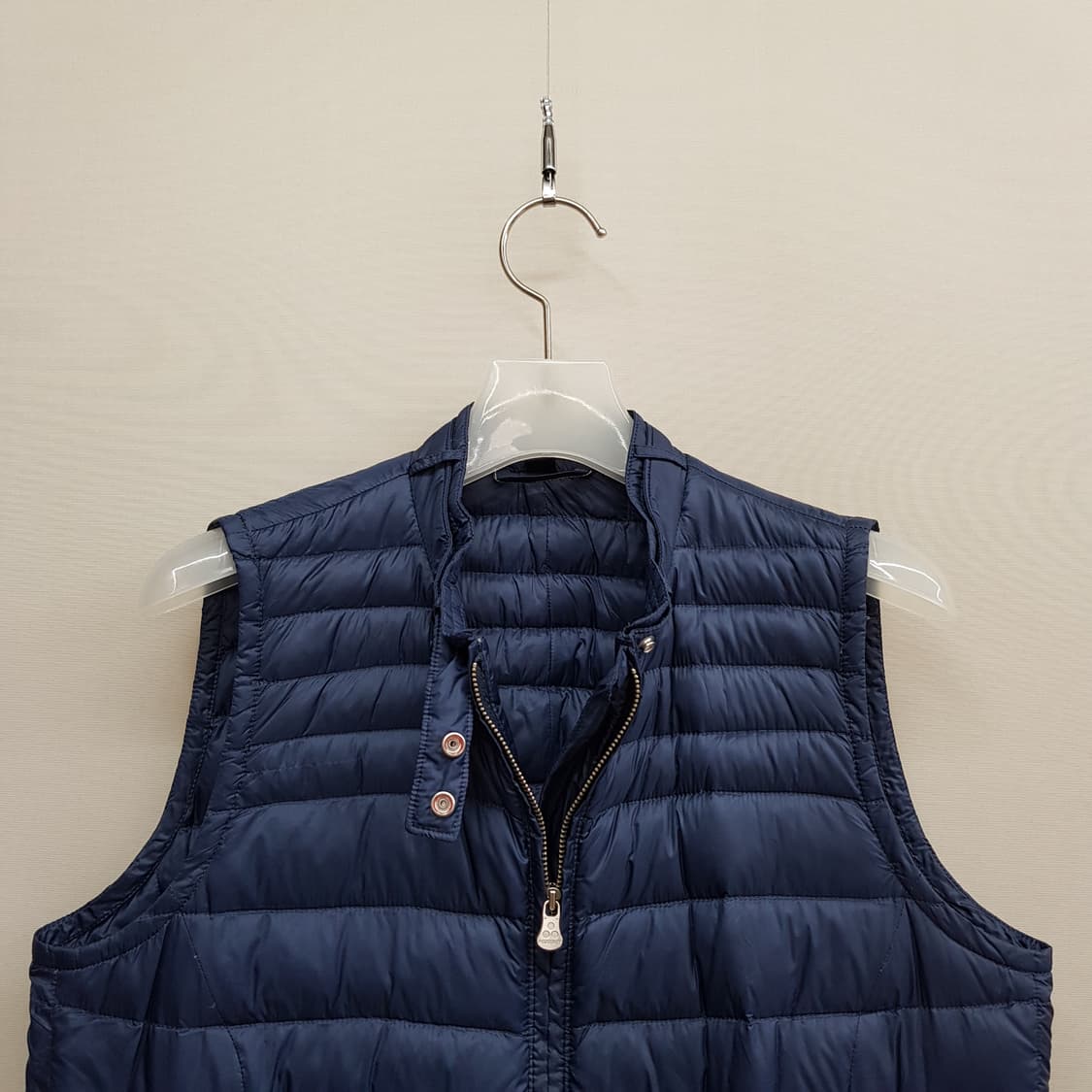 PEUTEREY 구스다운 경량 패딩 베스트 IT 44사이즈 상품이미지2