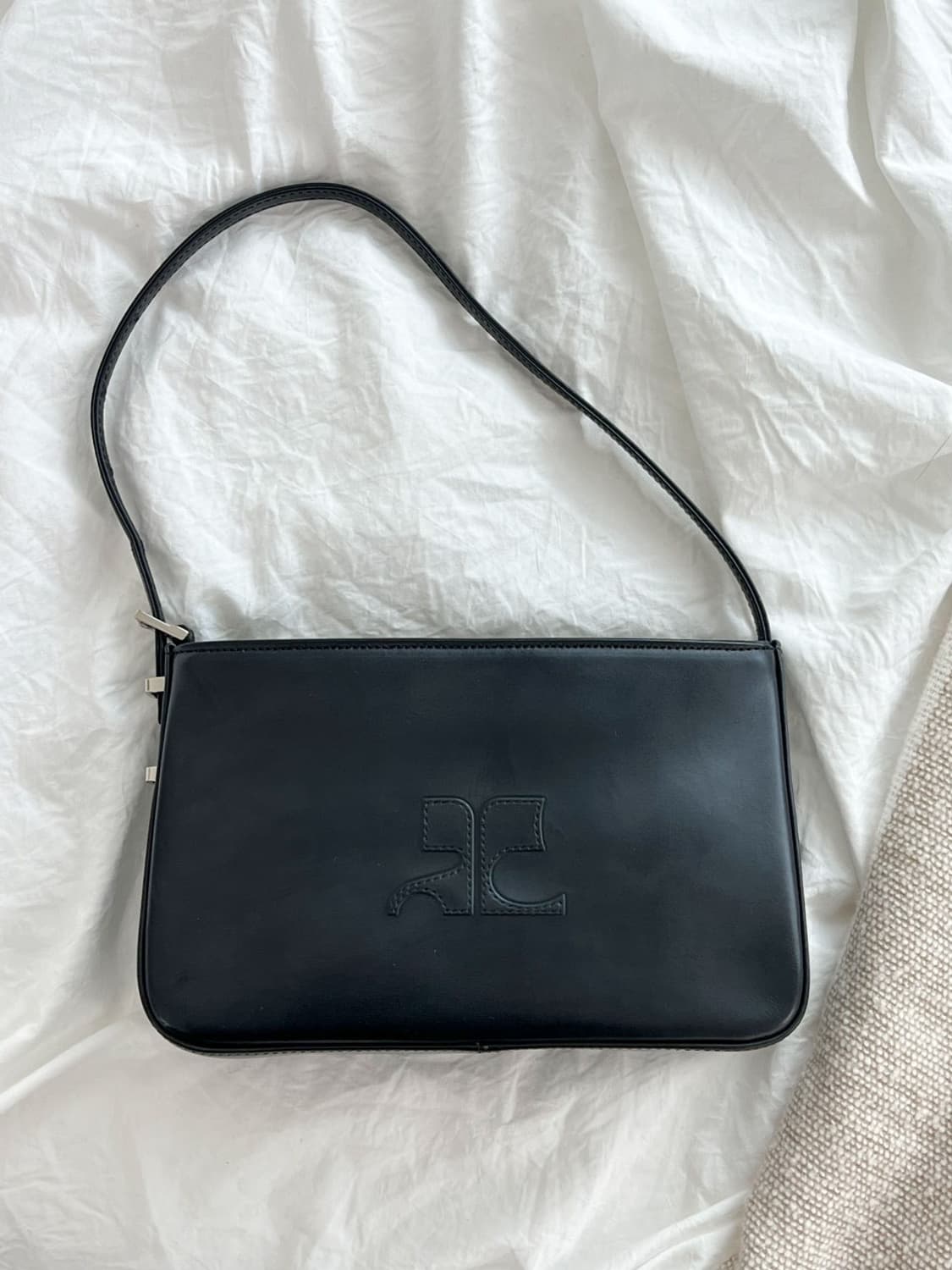  courreges / 꾸레쥬 블랙 스퀘어 숄더백 스몰 상품이미지2