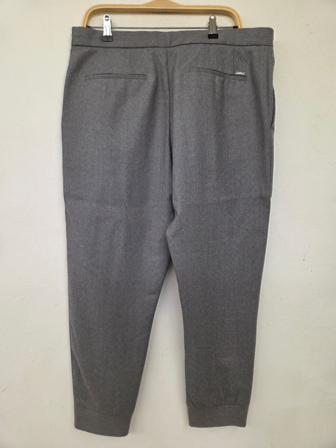 HUGO BOSS 남성 그레이 팬츠 50/34R 상품이미지5