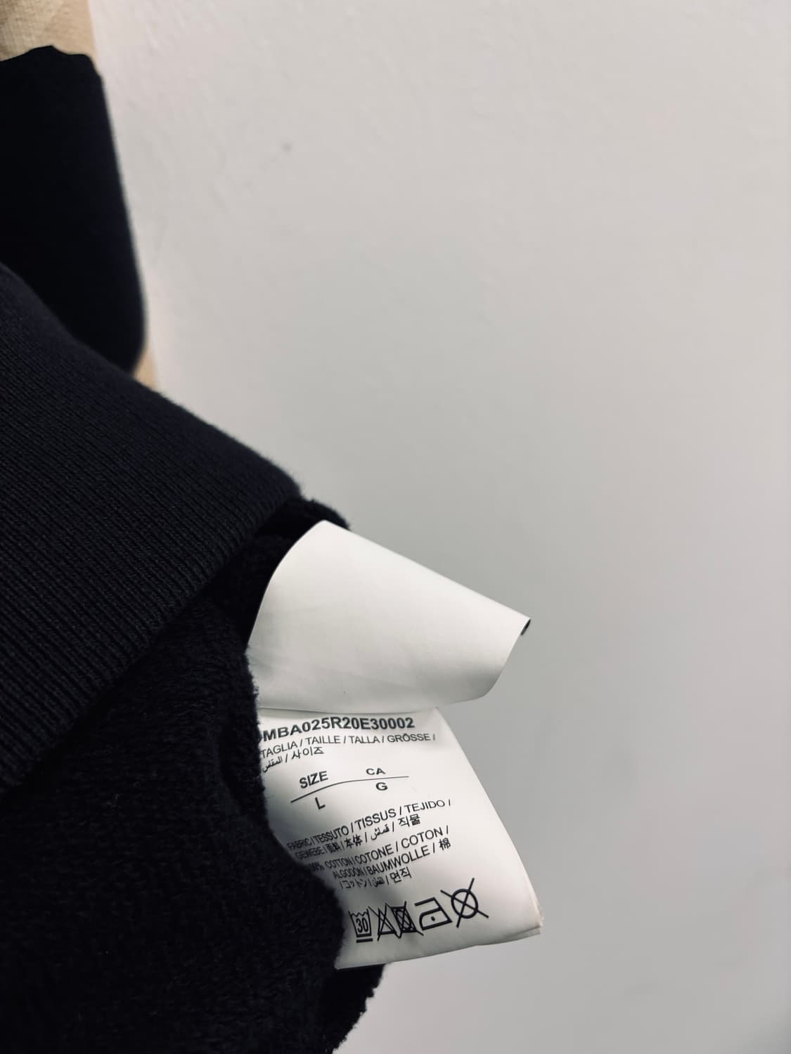 오프화이트(Off-White) 테이프 애로우 오버사이즈 맨투맨 상품이미지5