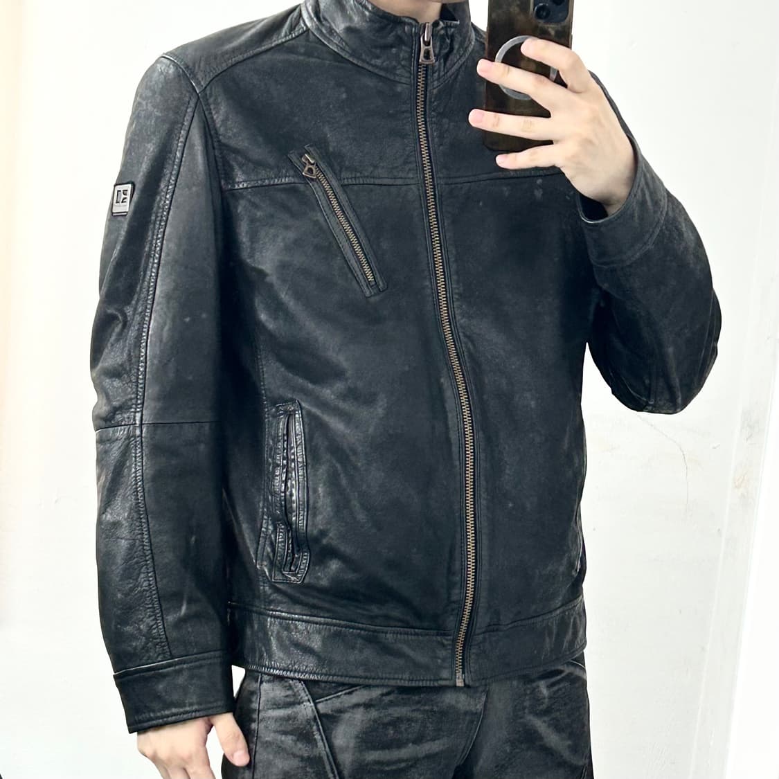 휴고 보스 하이넥 램스킨 바이커 자켓 상품이미지2