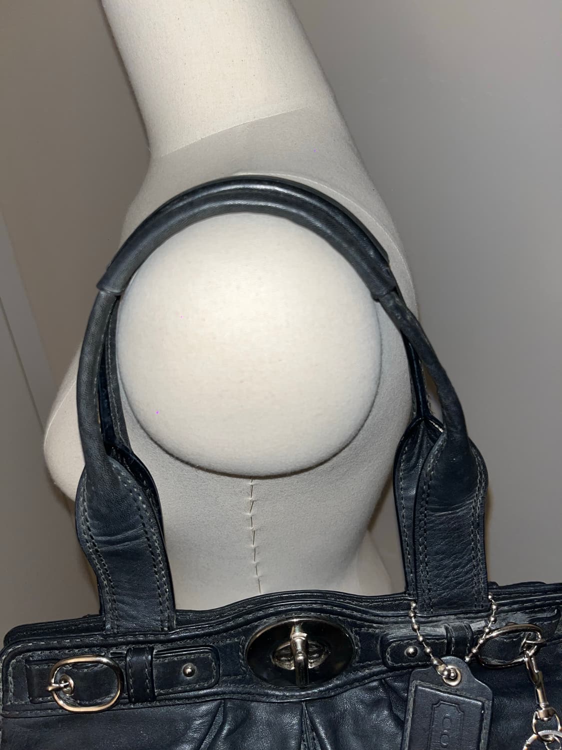 🎉BLACK FRIDAY🎉 Coach black bag 상품이미지5