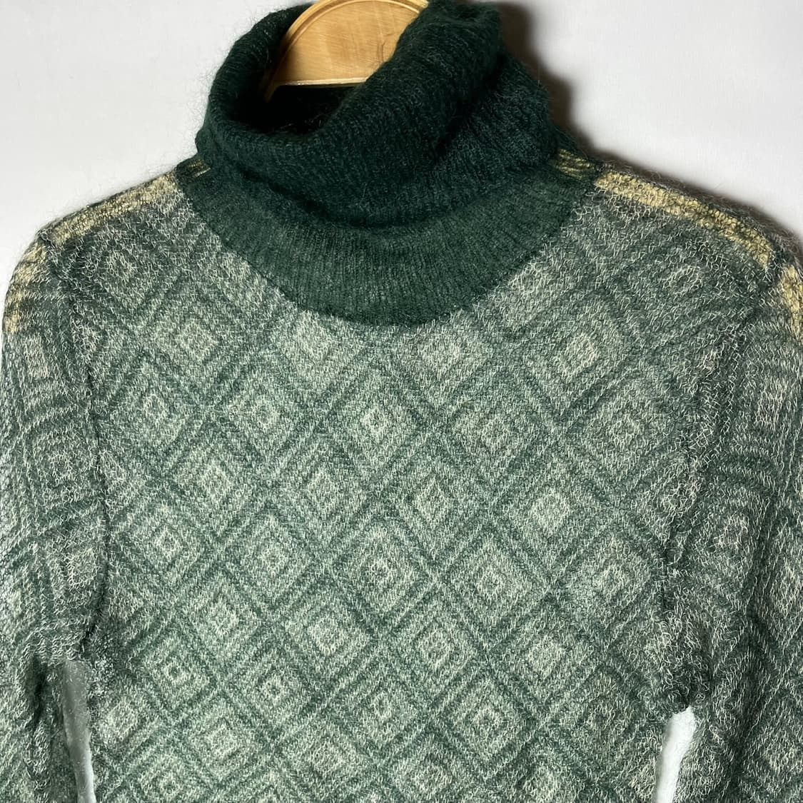 [Issey Miyake] I.S. 모헤어 시스루 니트 상품이미지2