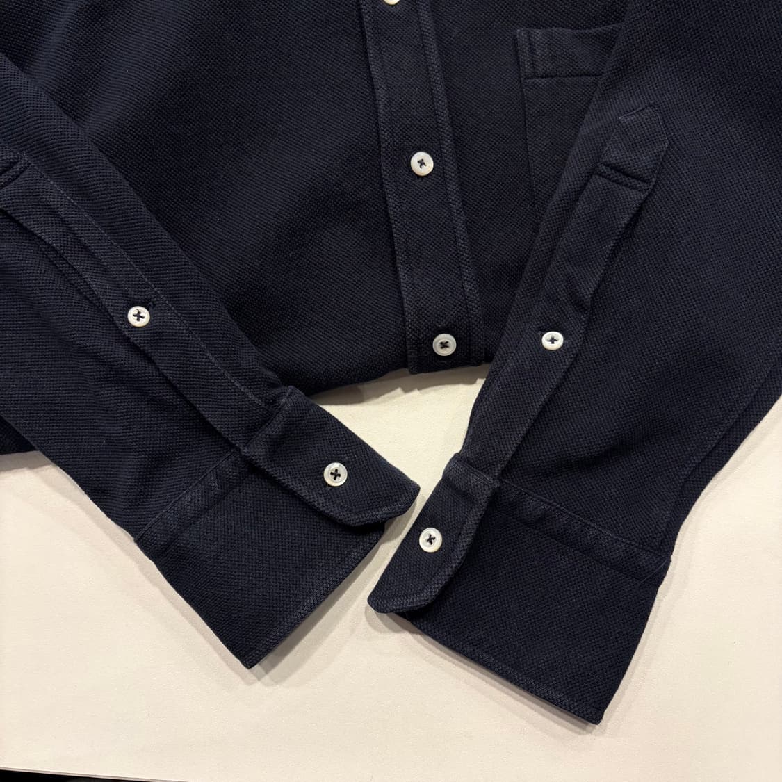 [4] 톰브라운 암맨드 삼선 긴팔 셔츠 B424 상품이미지8