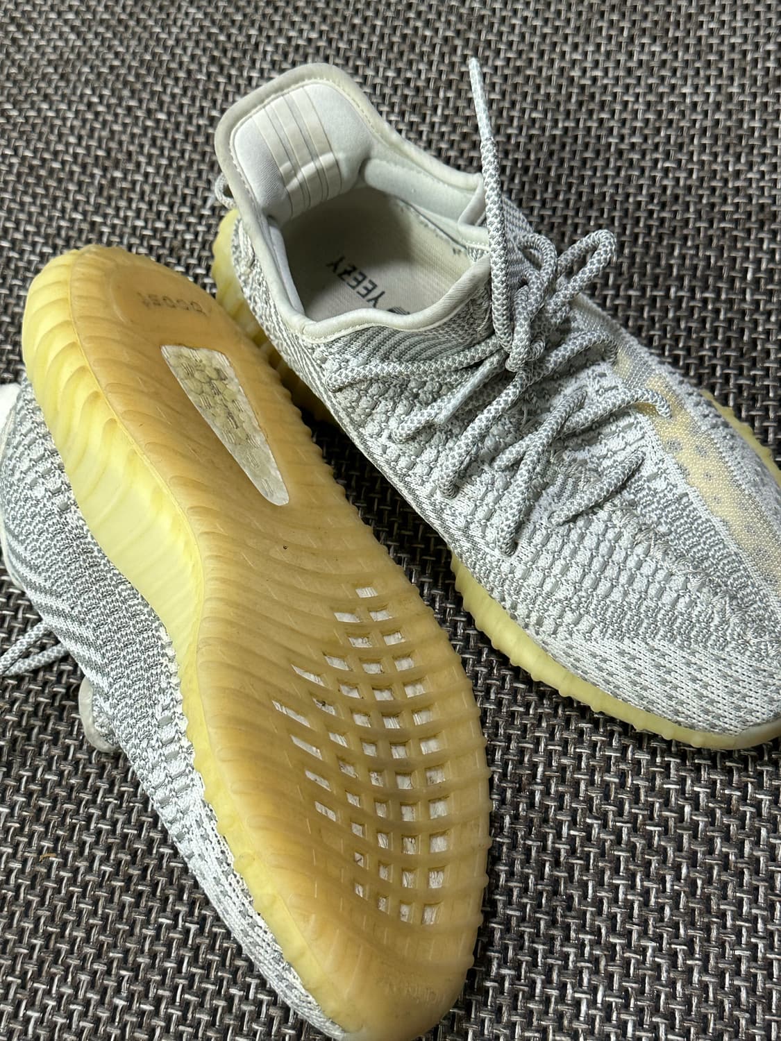 아디다스 이지부스트 350 스태틱 255사이즈 상품이미지4