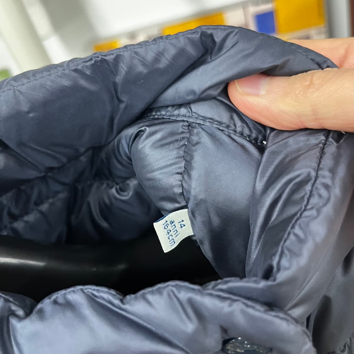 몽클레어 키즈 패딩 베스트 14y(성인여성 가능) 상품이미지3