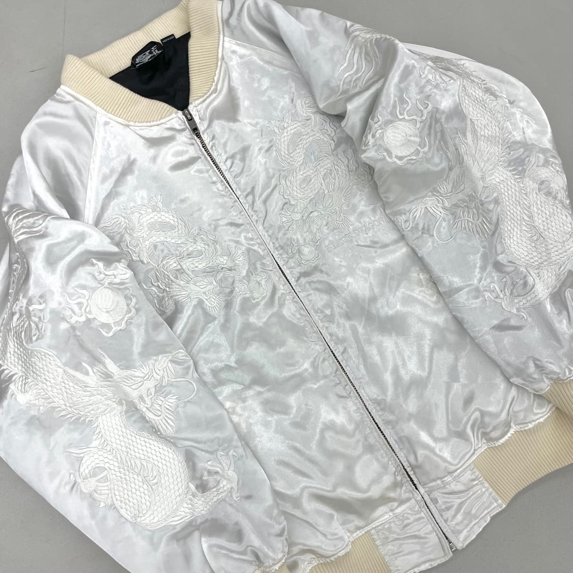 Dogtown 독타운 도그타운 드래곤 용자수 오리엔탈 스카쟌 화이트 상품이미지2