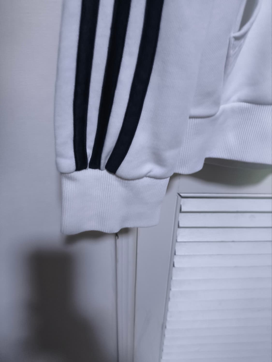 100 아디다스 x 심슨 후드티셔츠 상품이미지4