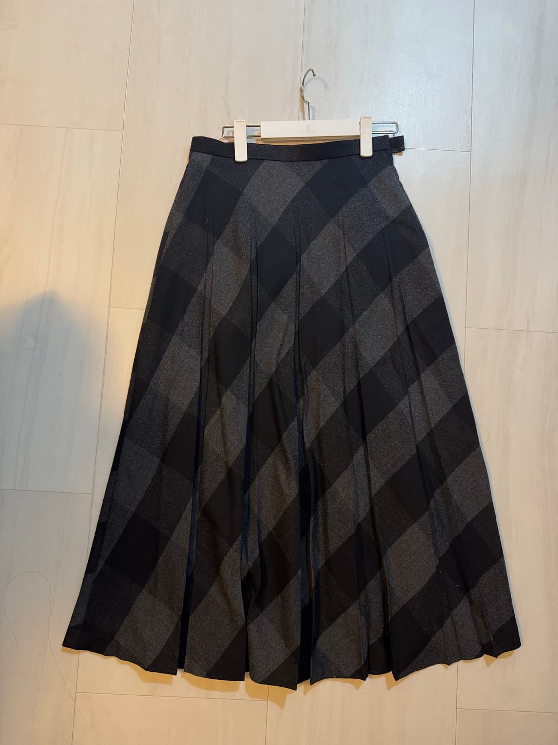 차콜 모 체크 롱 스커트 34-36 상품이미지1