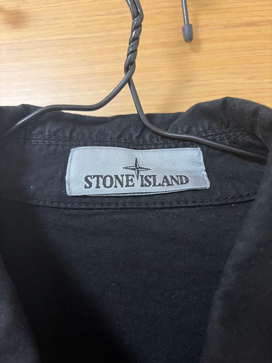 스톤아일랜드 25ss 브러쉬드 오가닉 코튼 오버셔츠 블랙 상품이미지2