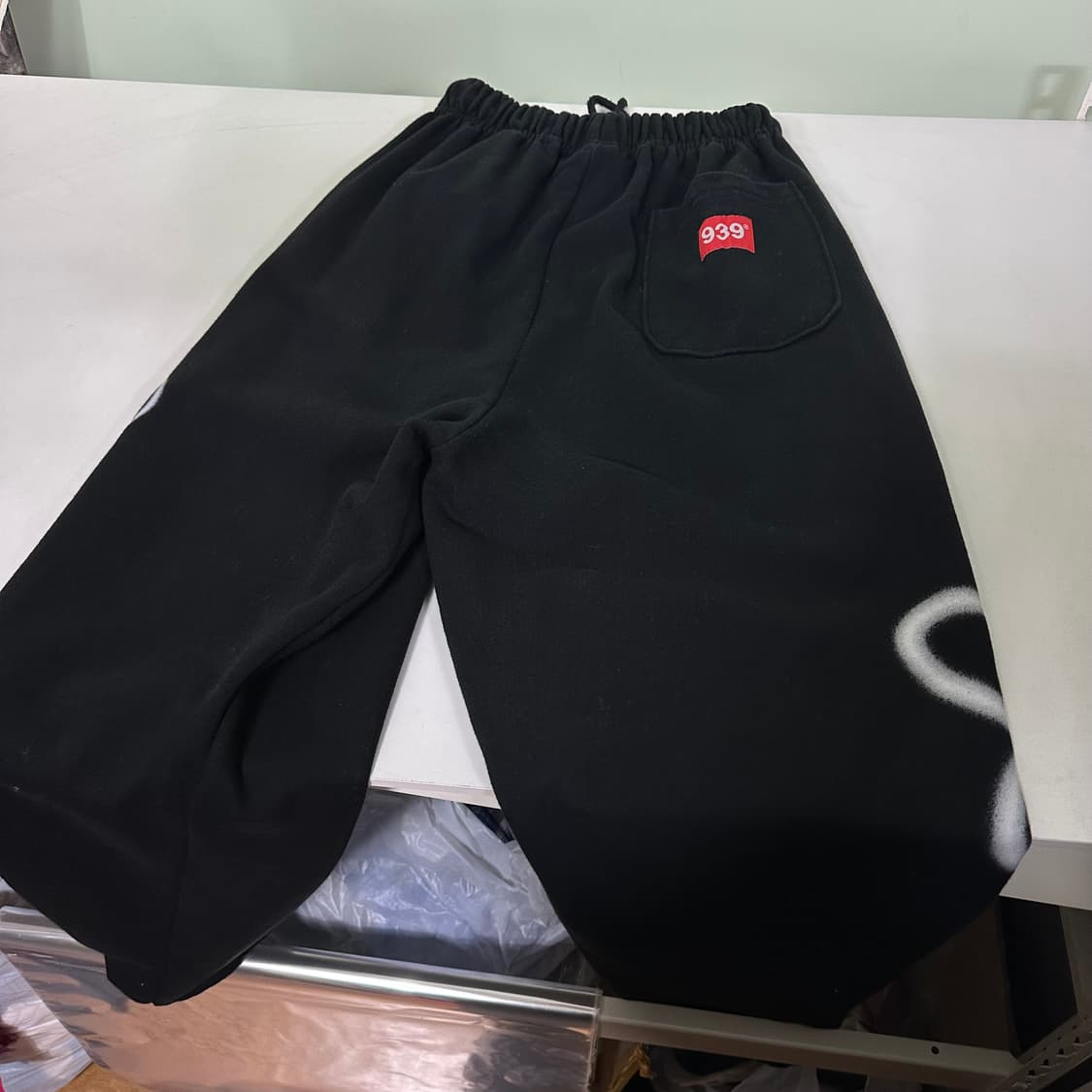 S-M 아카이브볼드 루즈핏 플라워 페인팅로고 밑단스트링 스웻팬츠 상품이미지5