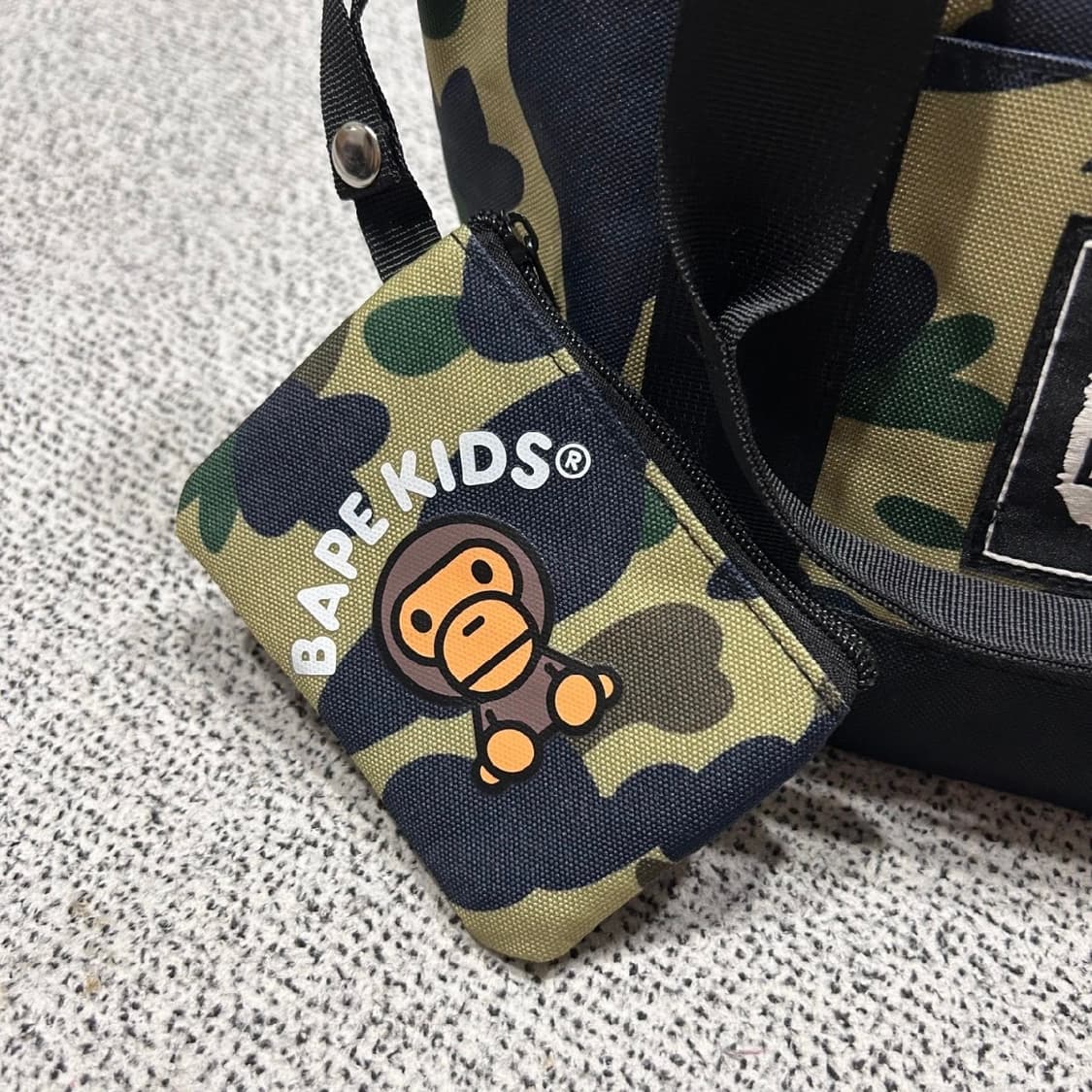베이프 도트백 상품이미지4