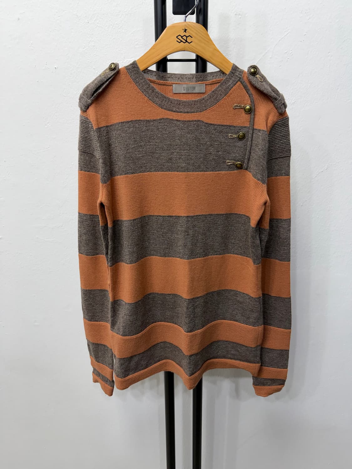 정품) 시스템 한섬 브라운 오렌지 스트라이프 니트 90F 상품이미지1
