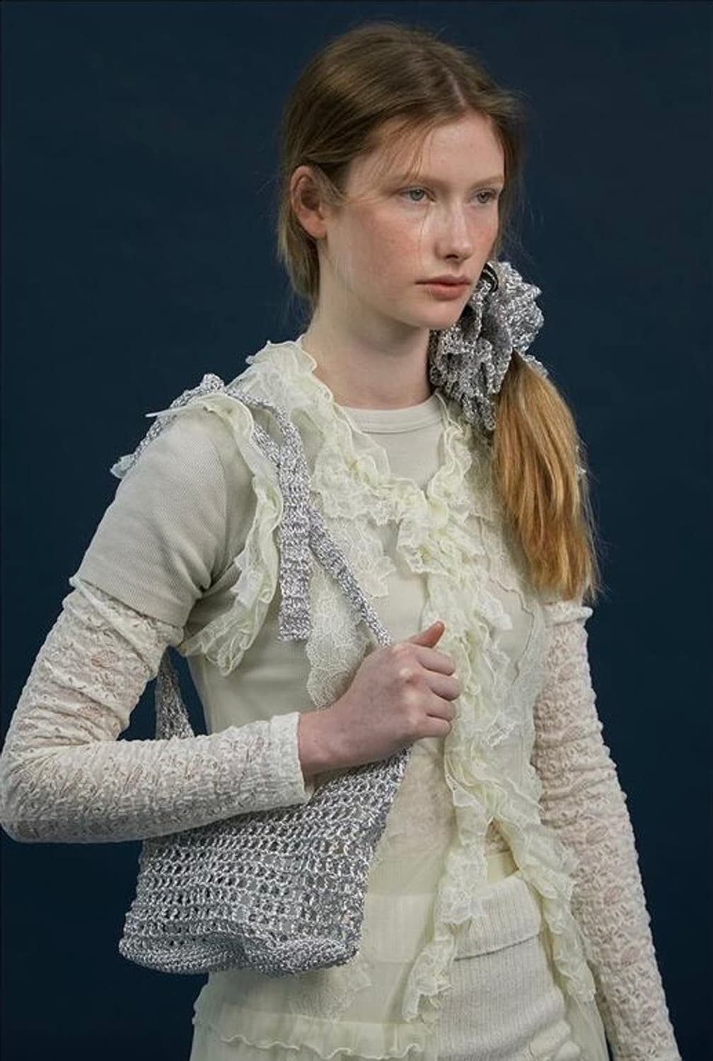 어썸니즈 핸디크라프트 네트 스크런치 실버 망사헤어밴드머리끈곱창머리핀리본랩 상품이미지3