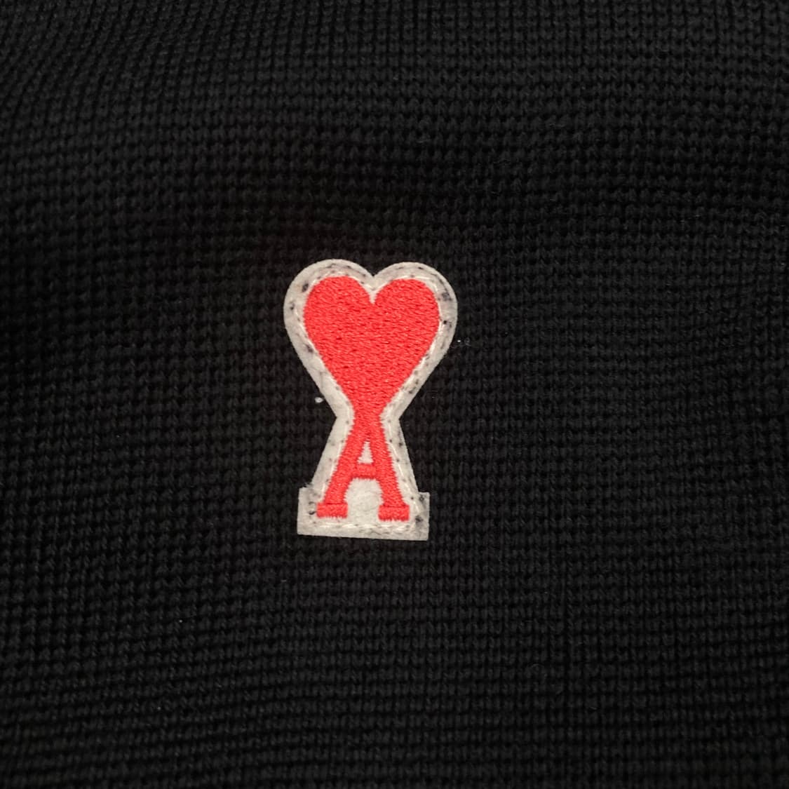 아미 블랙 컬러 스몰 로고 니트 가디건 상품이미지2