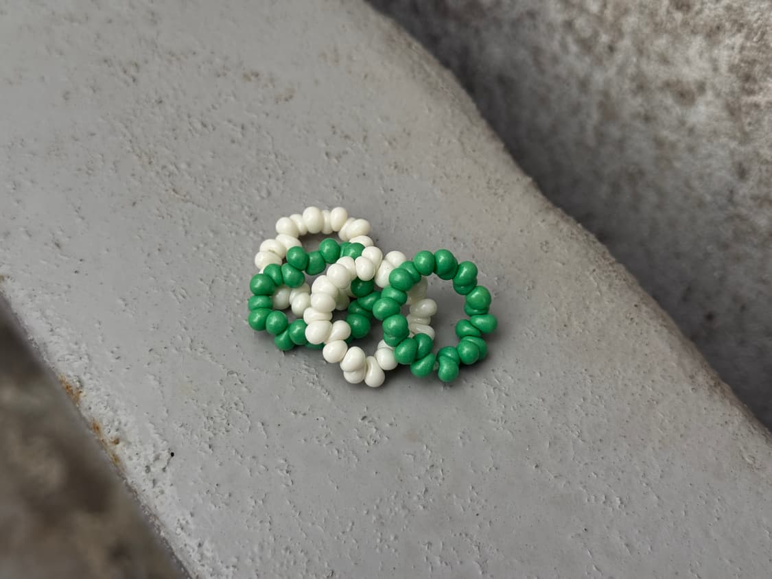 완두콩 크림 비즈 반지 Pea & Cream Ring 상품이미지1