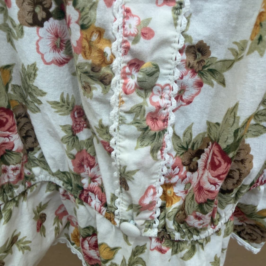 로리즈팜 빈티지 로즈 패턴 레이스 나시 상품이미지5