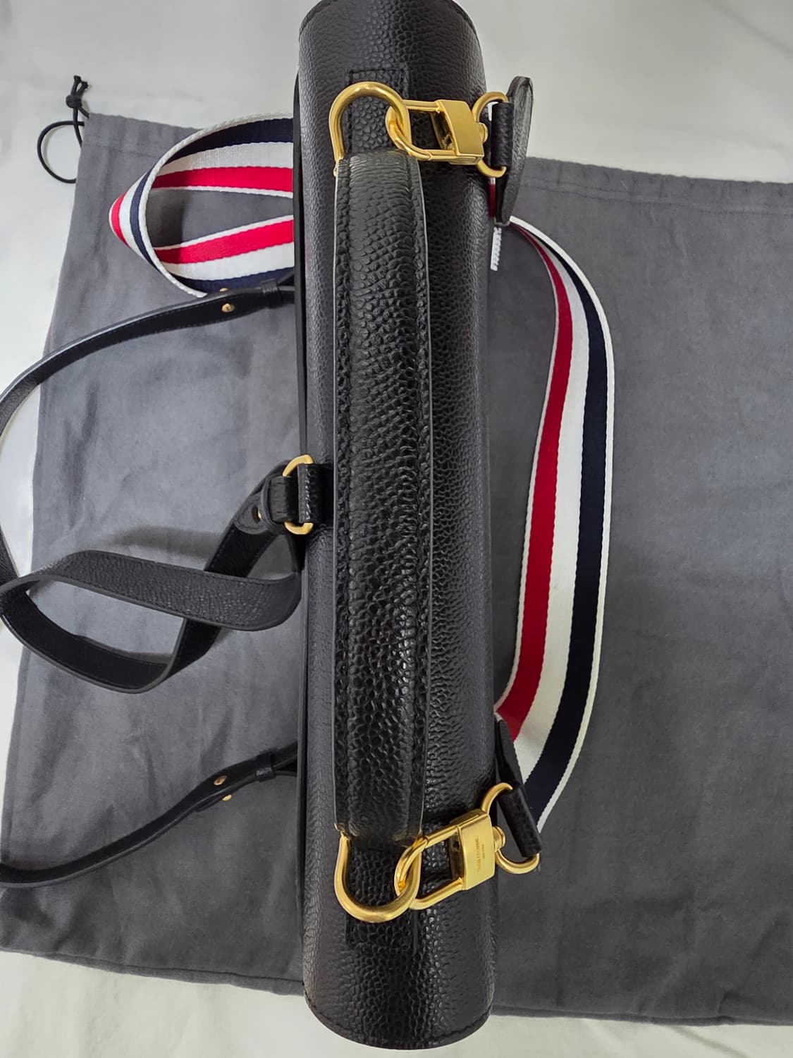 톰브라운 남녀공용 토트 백팩 가방 정품 상품이미지3