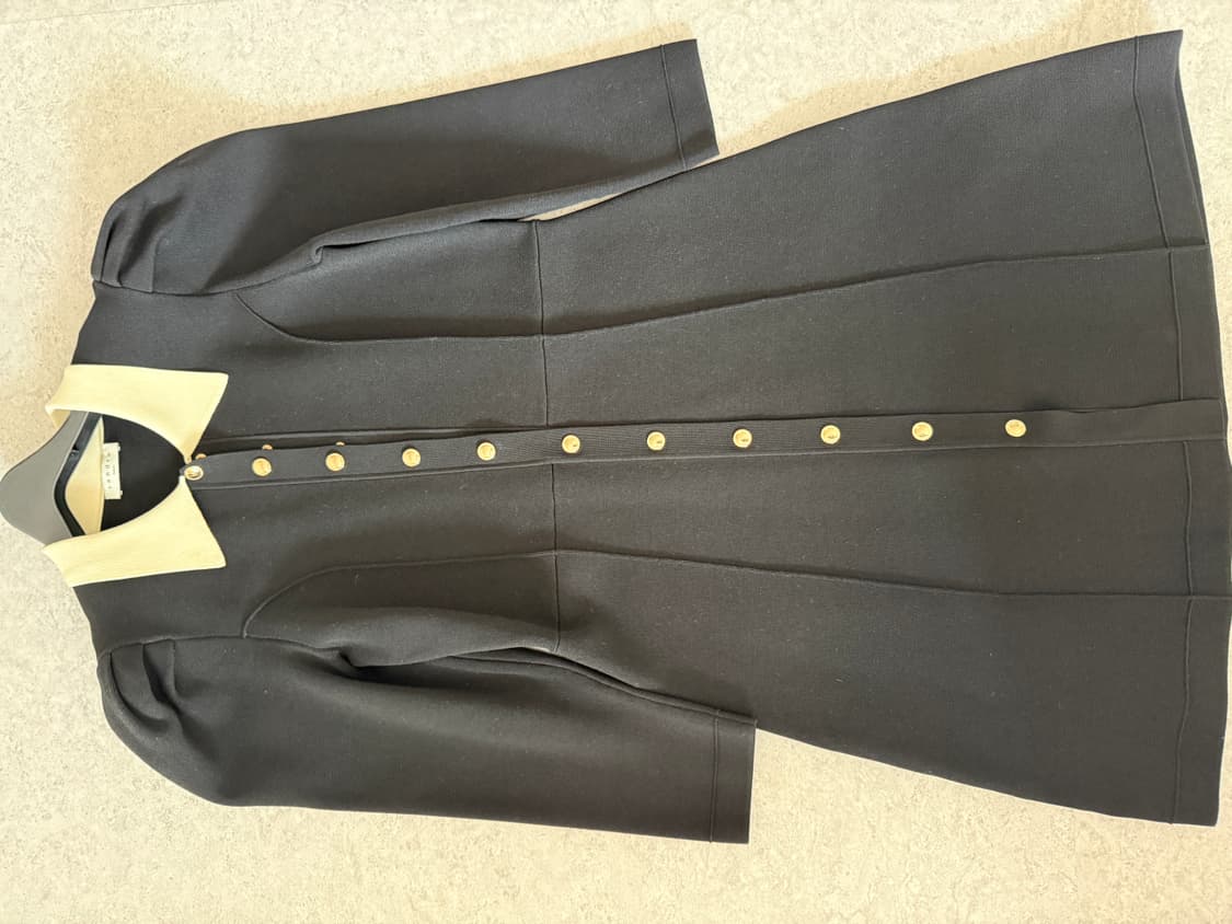 산드로 퍼프숄더 금장버튼 원피스 상품이미지4