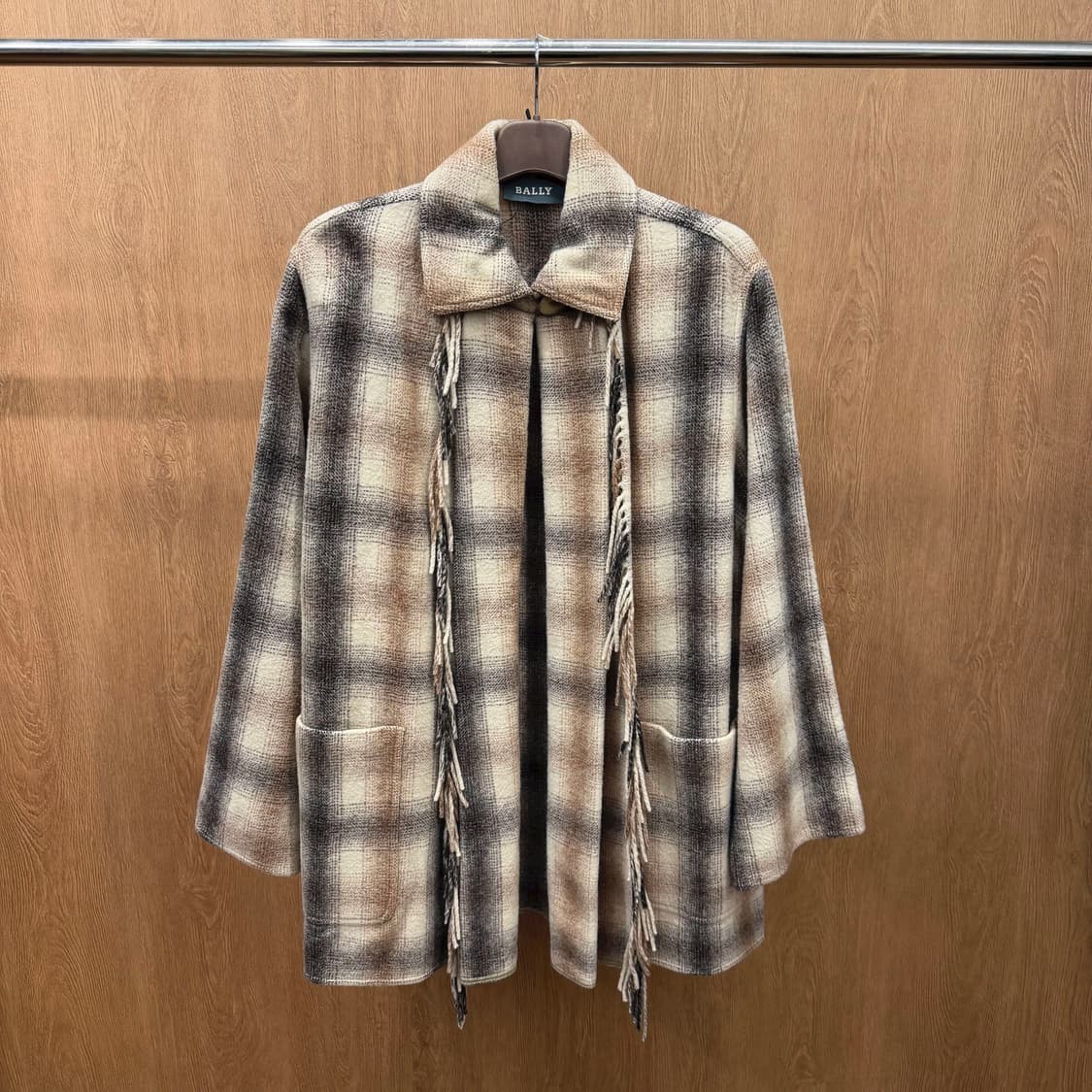 발리 체크 하프 코트 프린지 원 버튼 오픈 디테일 루즈핏 베이지 상품이미지2