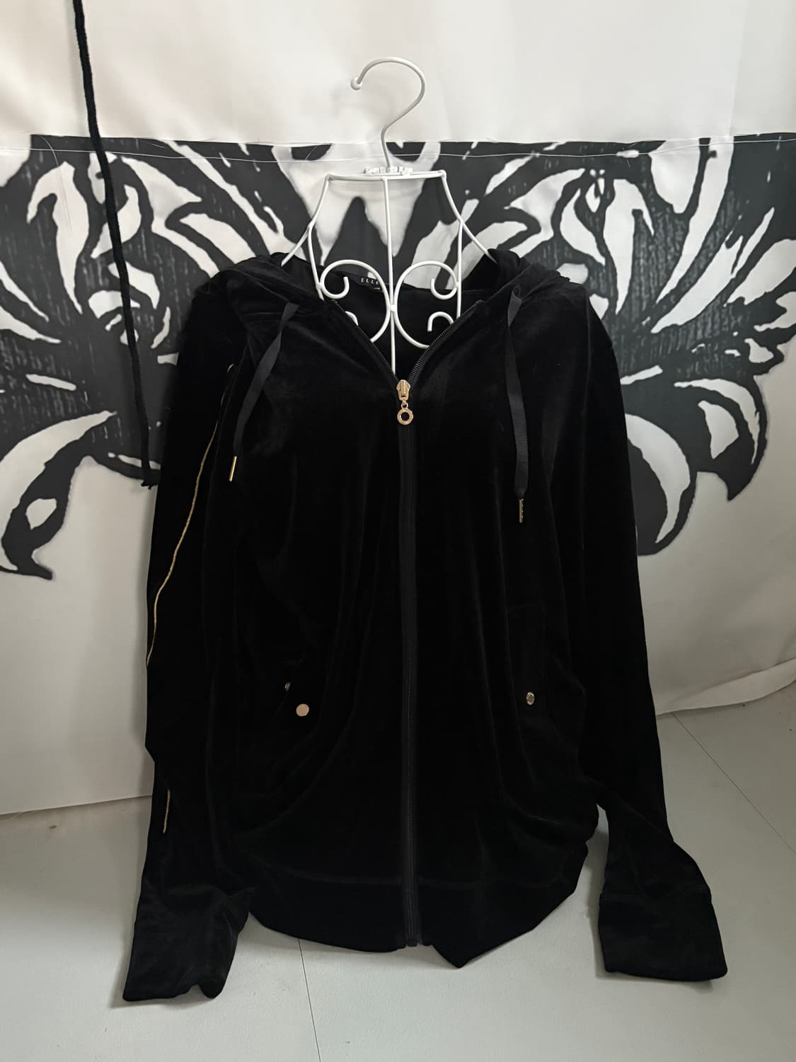 • Black Velvet Hooded Zip-Up 상품이미지5