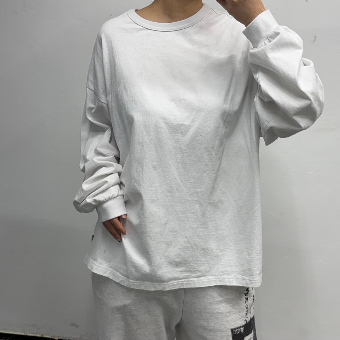 [XL] 트루릴리전 월드투어 롱슬리브 상품이미지2