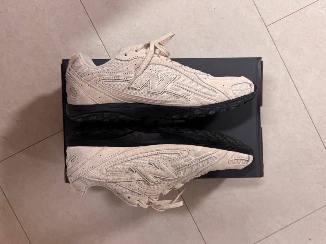 뉴발란스 U204L8OV 팝니다 (시착2회) 상품이미지5
