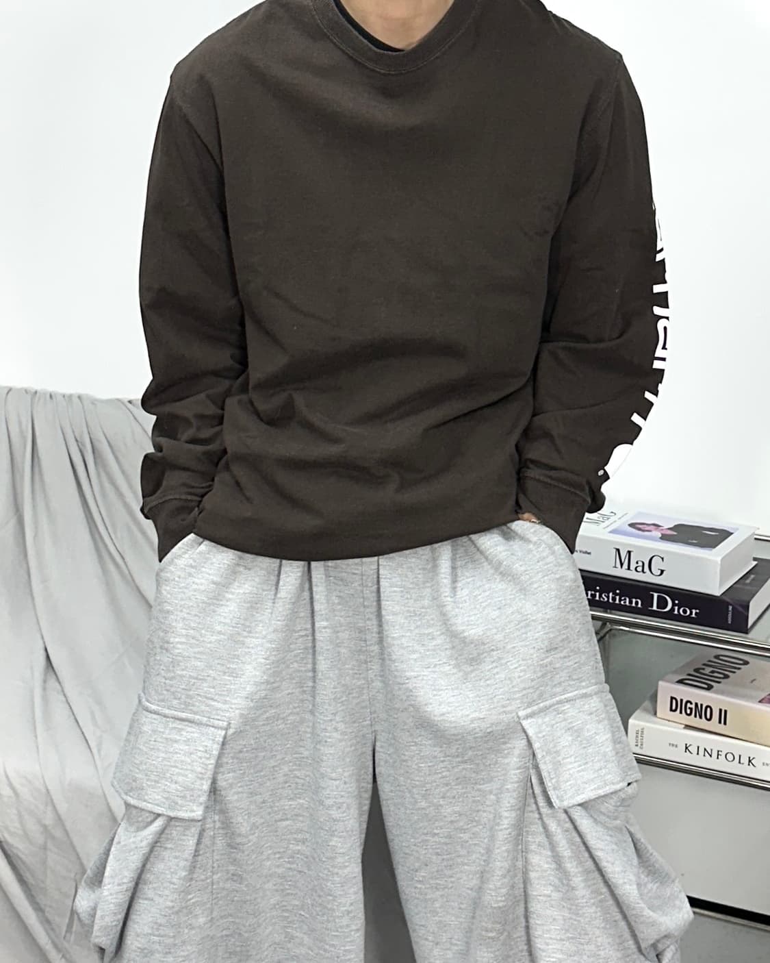 칼하트 브라운 사이드로고 롱 슬리브 S 상품이미지1